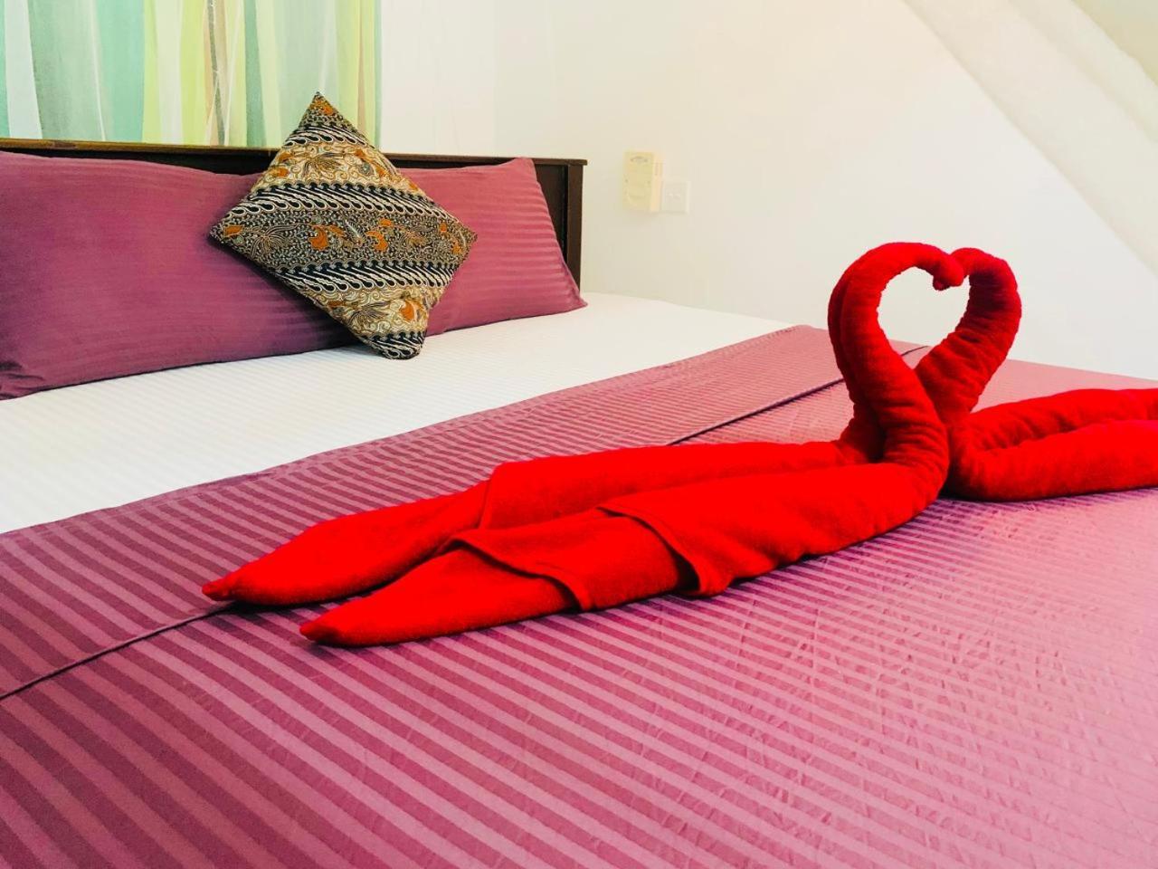 Poppies Mirissa Otel Dış mekan fotoğraf